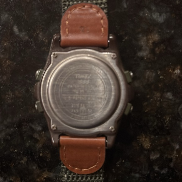 Timex, Model 745 - Picture 4 of 4